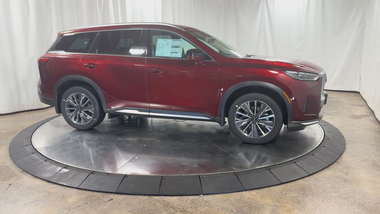 2026 Infiniti QX60 Luxe photo 3