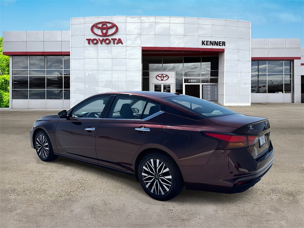 2024 Nissan Altima 2.5 SV photo 3