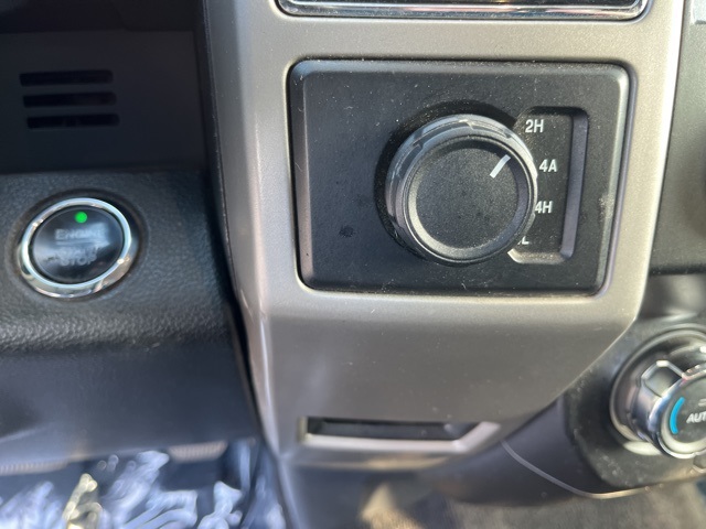 2020 Ford F-150 Lariat photo 21