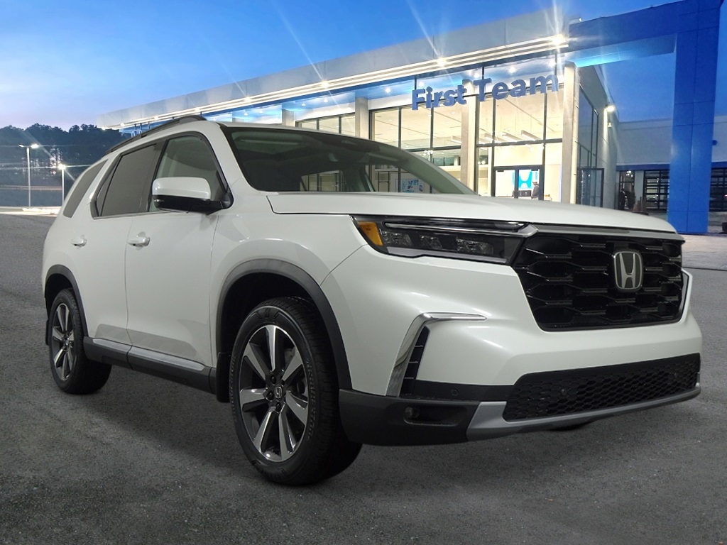 2025 Honda Pilot Touring photo 7