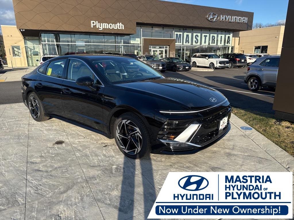 2026 Hyundai Sonata SEL's photo