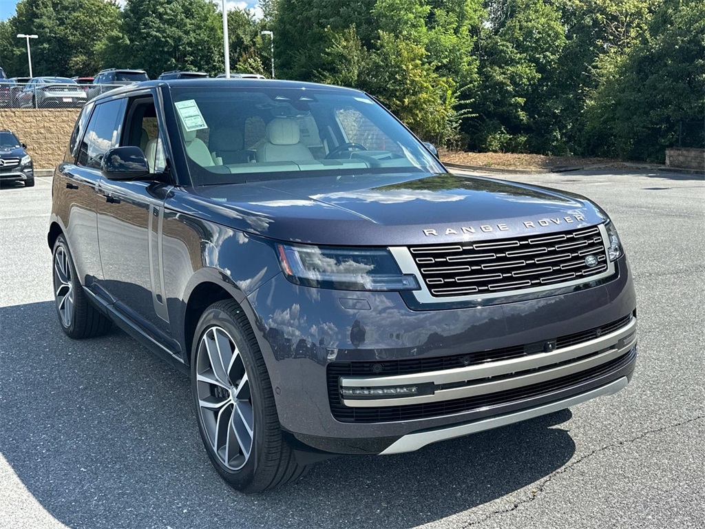 2025 Land Rover Range Rover SE photo 10