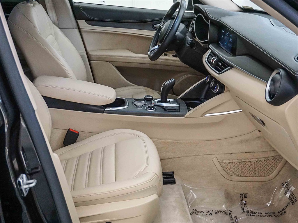 2020 Alfa Romeo Stelvio Ti photo 10
