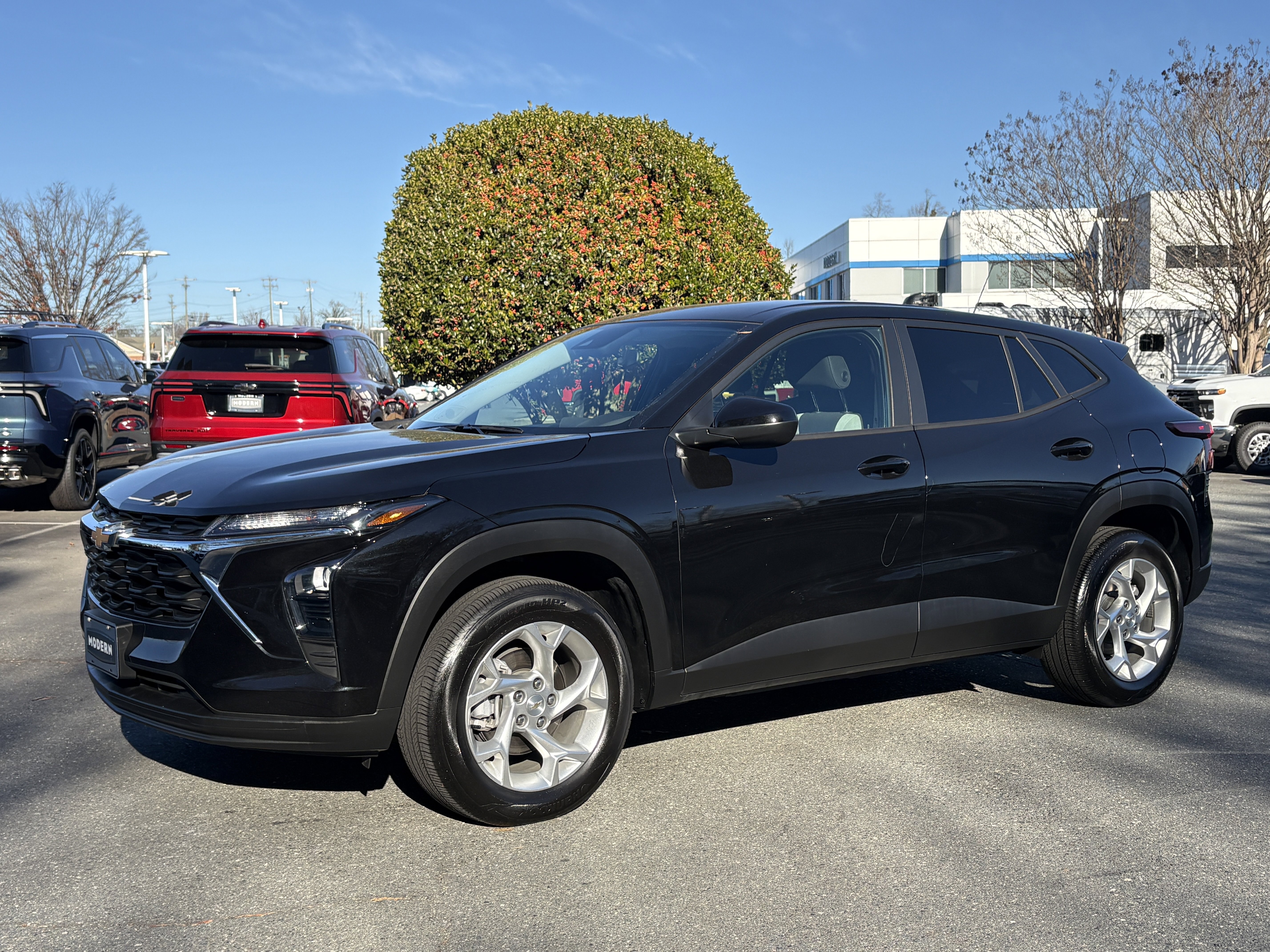 2025 Chevrolet Trax LS's photo