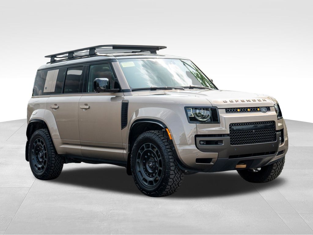 2025 Land Rover Defender 110 V8 photo 3