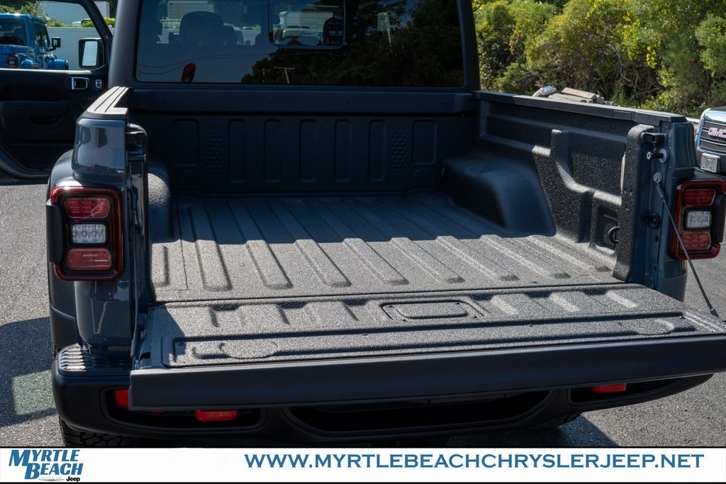 2025 Jeep Gladiator Rubicon photo 30