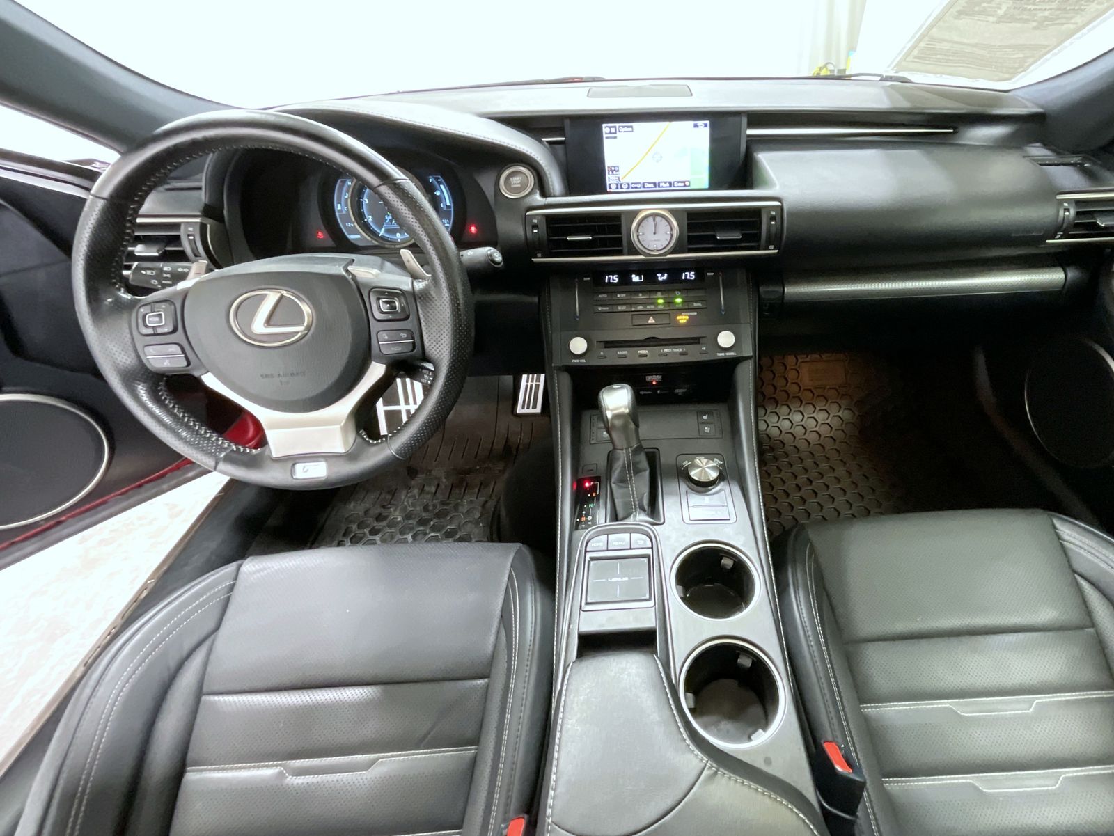 2017 Lexus RC 350 AWD photo 15