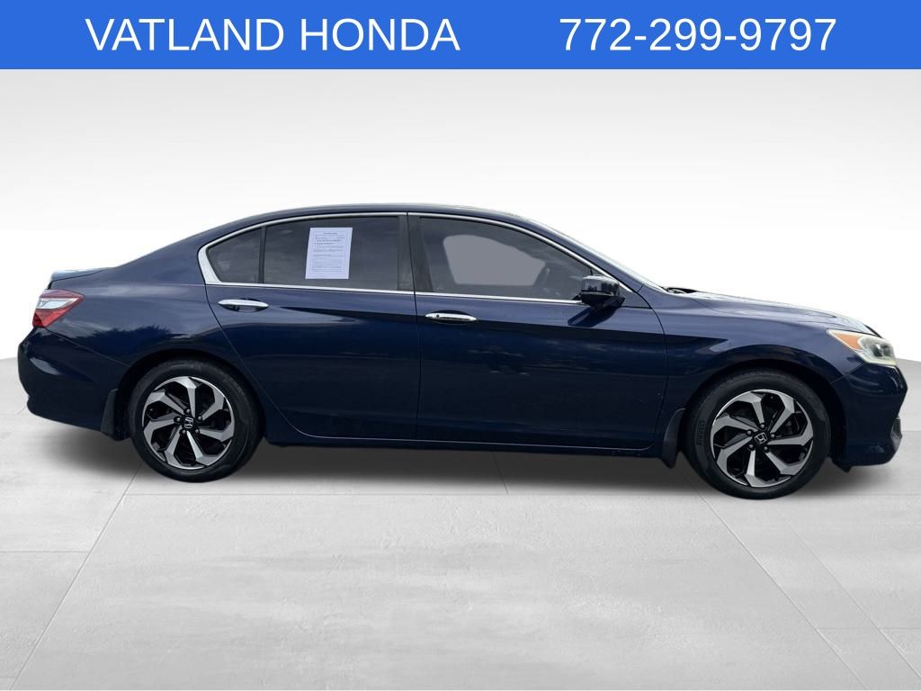 2017 Honda Accord EX-L photo 4