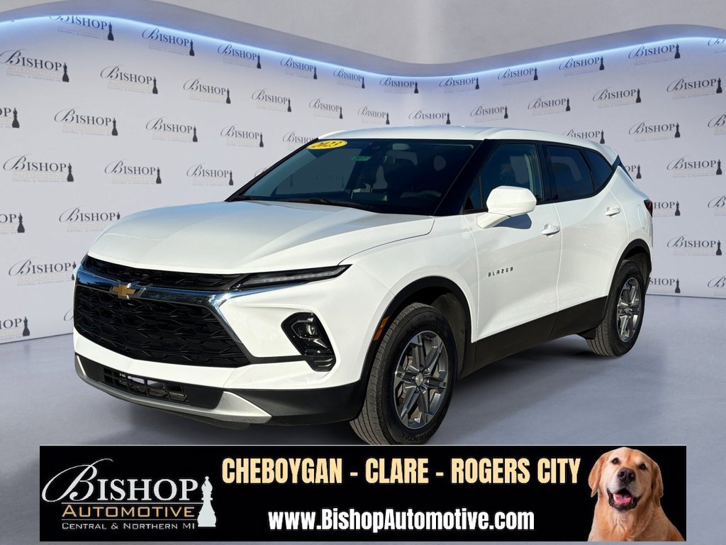 2023 Chevrolet Blazer 2LT photo 2