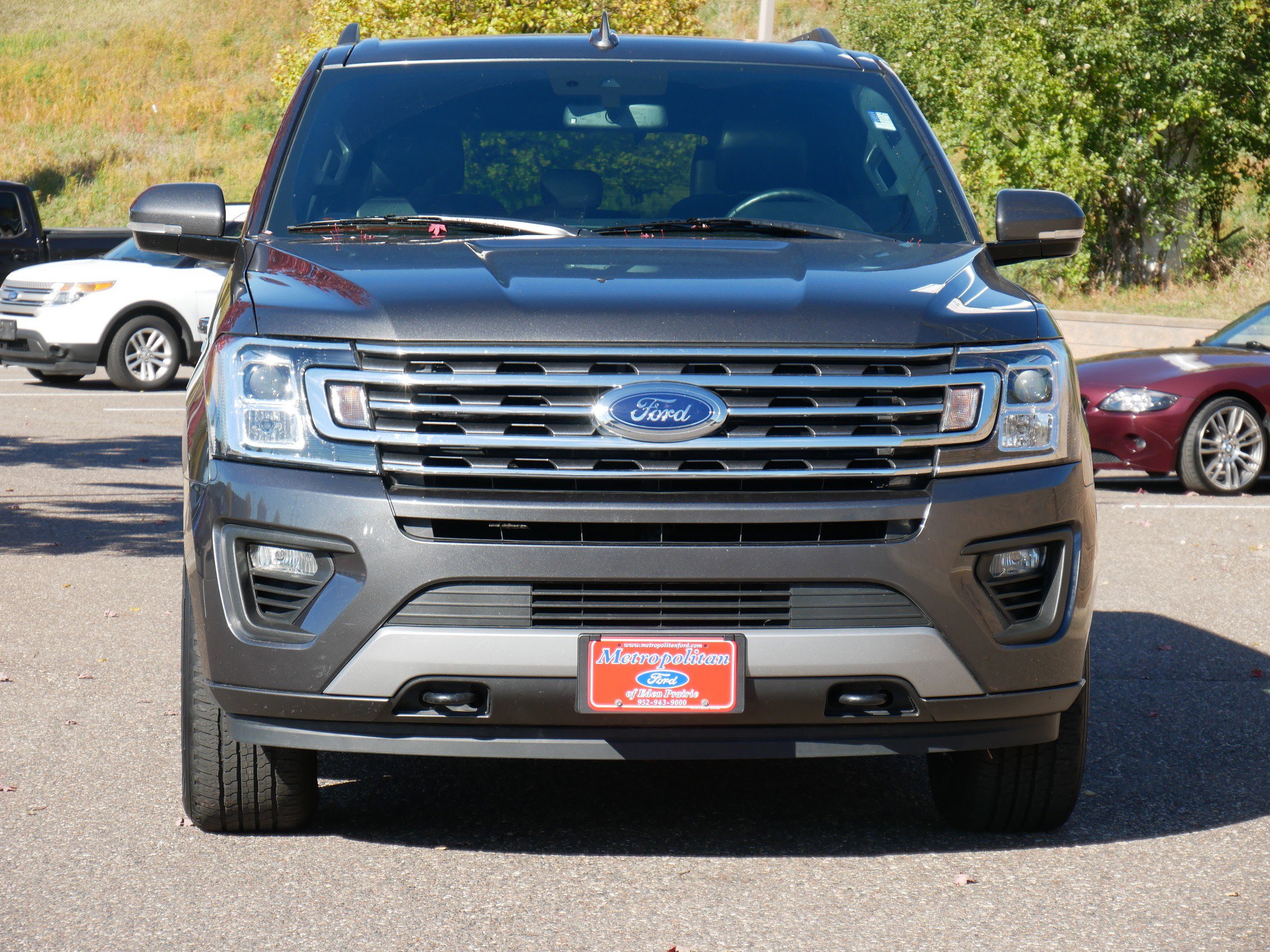 Used 2019 Ford Expedition XLT with VIN 1FMJU1JT8KEA65767 for sale in Eden Prairie, Minnesota