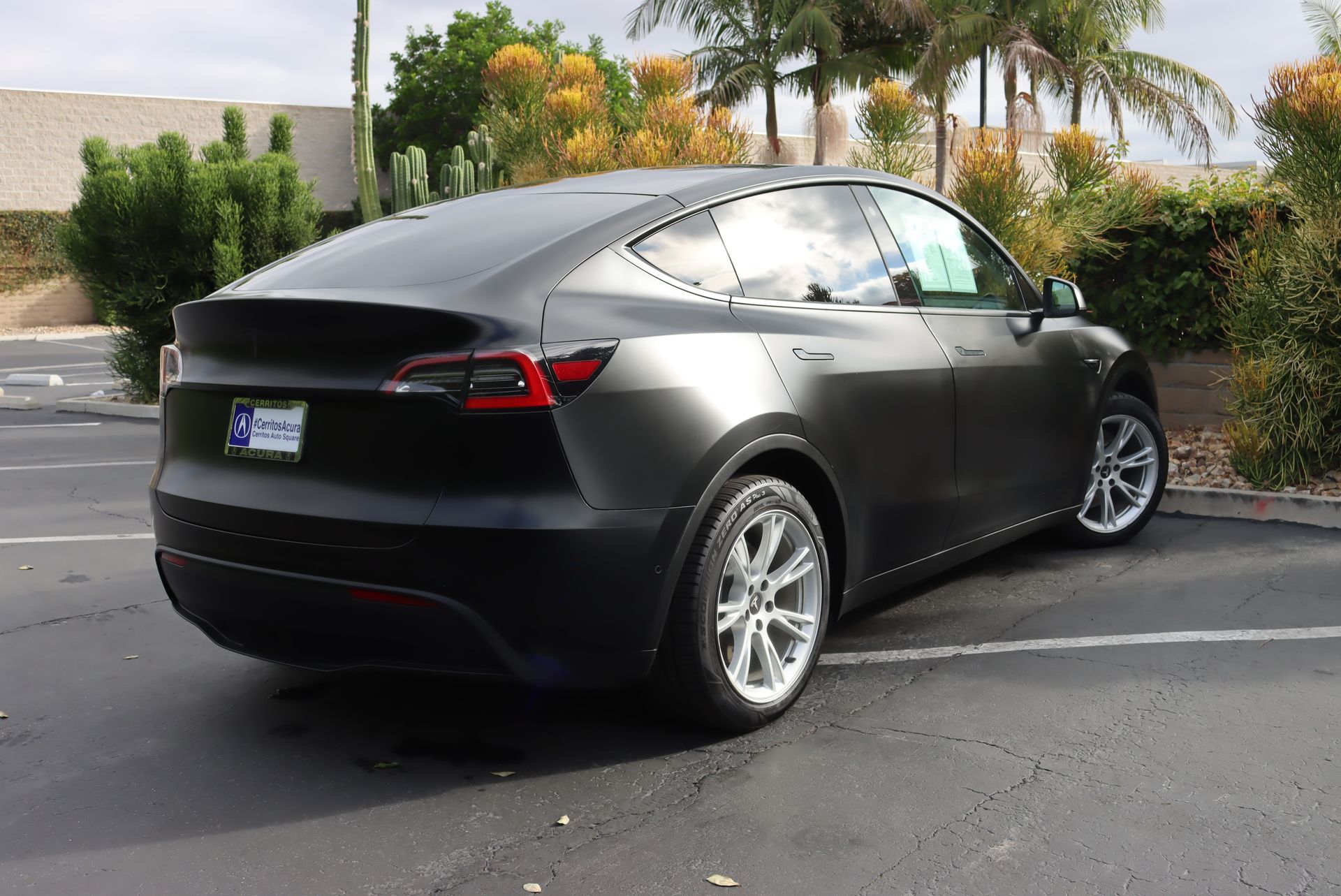2021 Tesla Model Y Long Range photo 2
