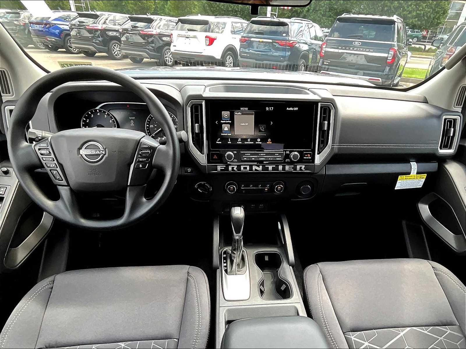 2025 Nissan Frontier SV photo 21