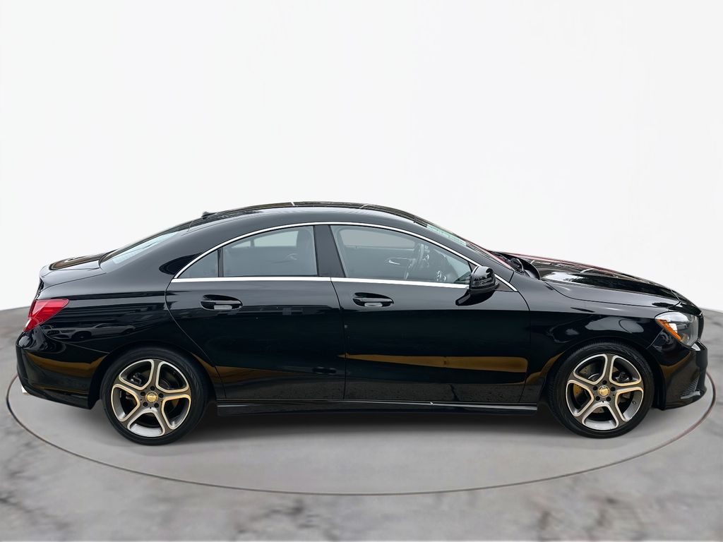 2014 Mercedes Benz CLA 250 4MATIC photo 4