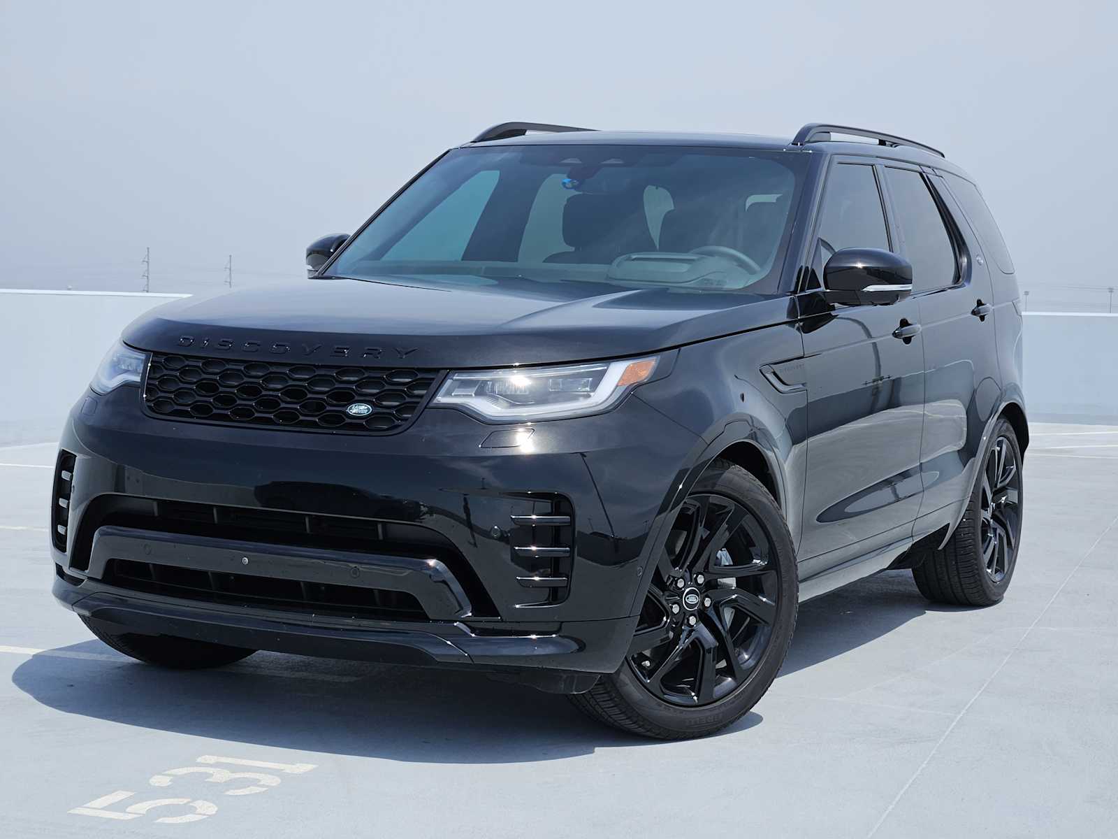 2024 Land Rover Discovery Dynamic SE
