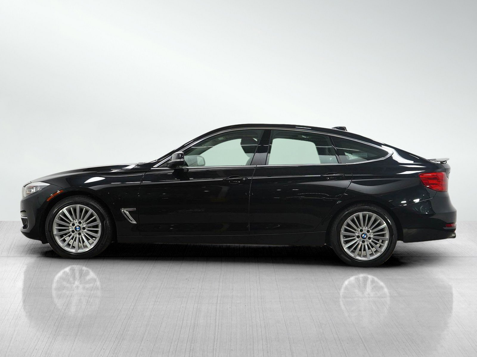 Used 2014 BMW 3 Series 328i with VIN WBA3X5C50ED243110 for sale in Burnsville, Minnesota