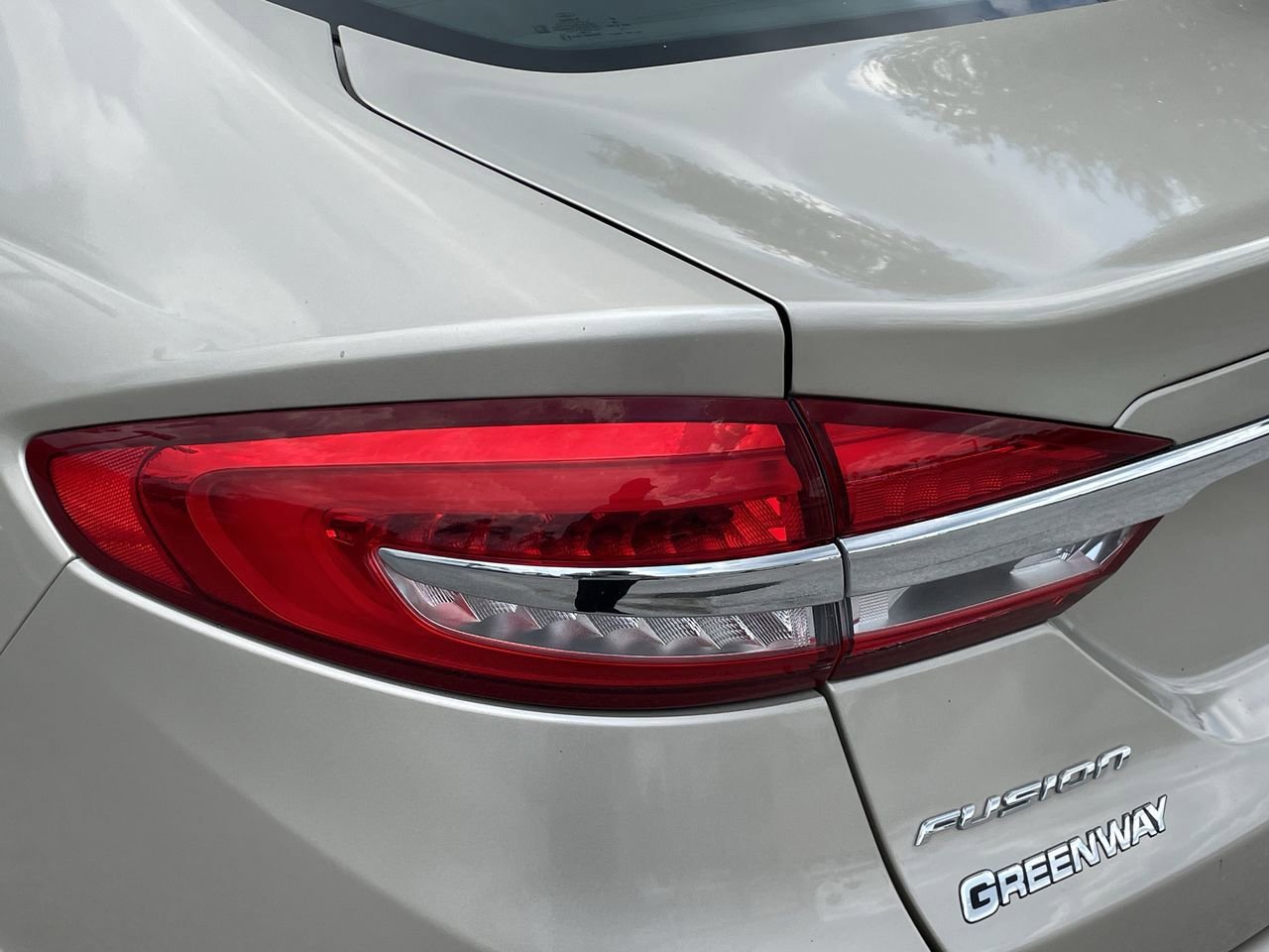 2018 Ford Fusion Hybrid S photo 7