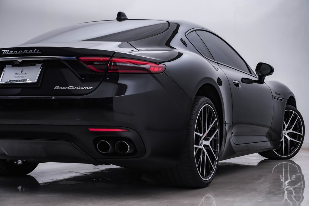2024 Maserati Granturismo Modena photo 9