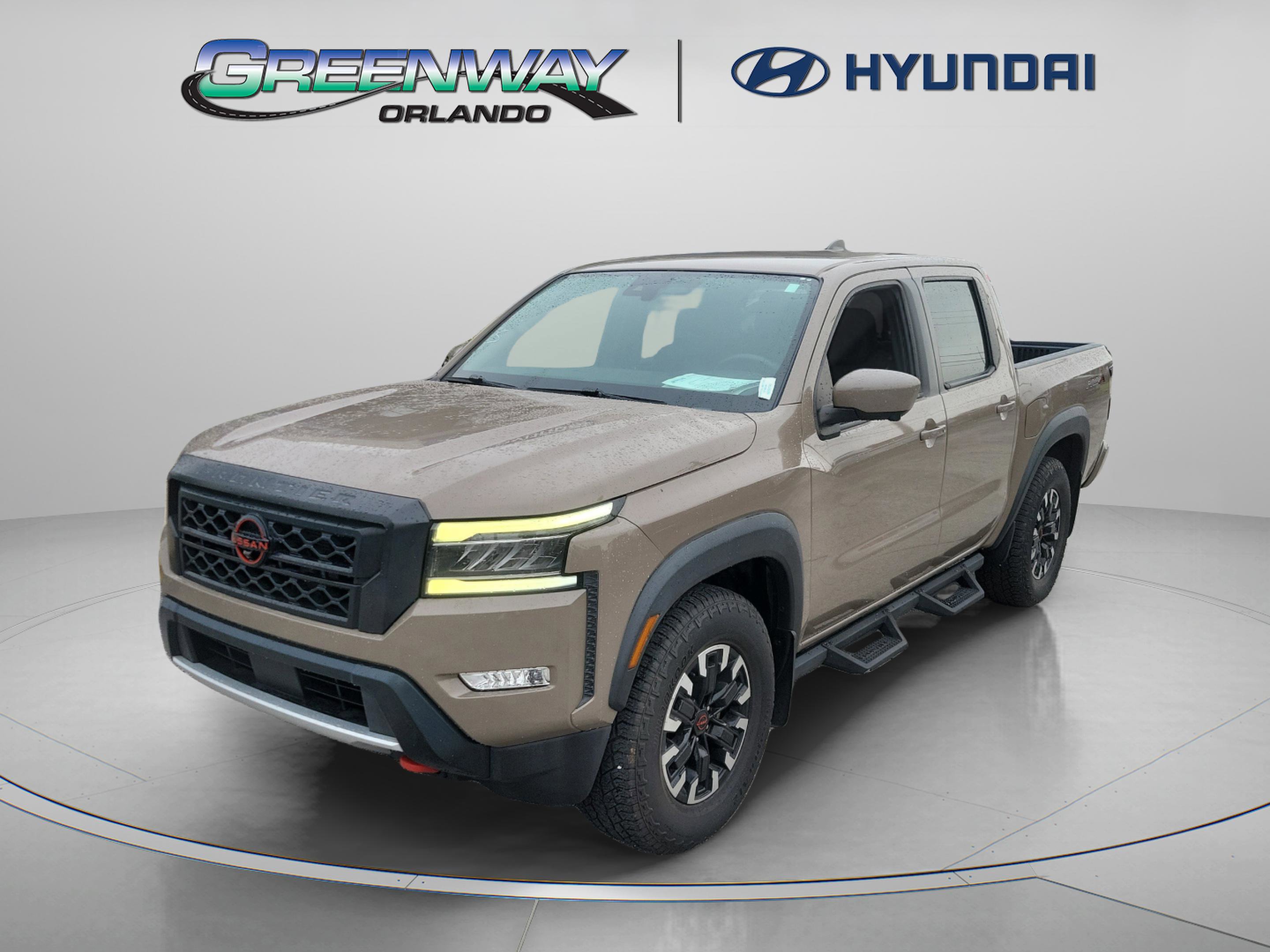2022 Nissan Frontier PRO-X photo 2