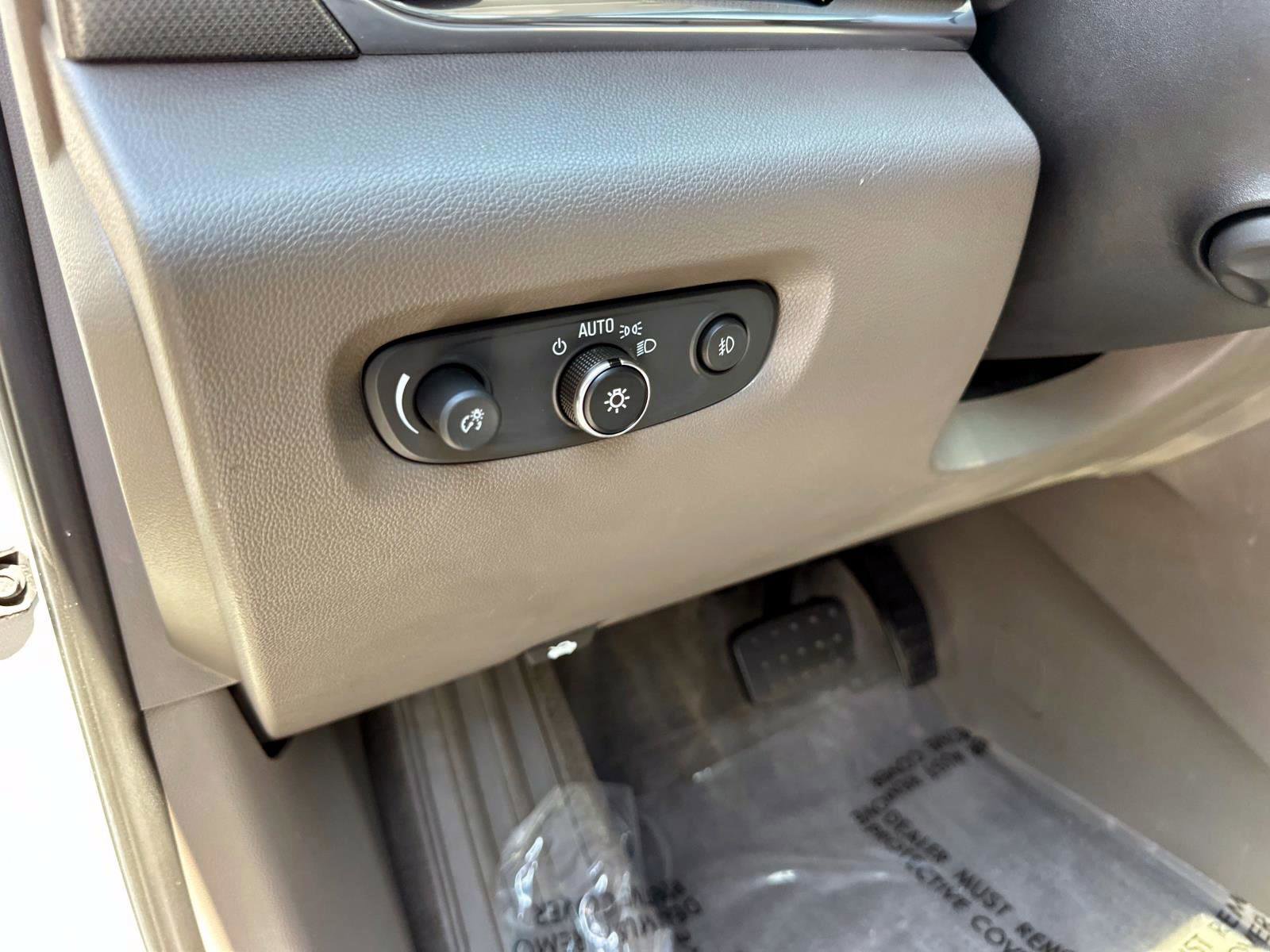 2019 Chevrolet Traverse Premier photo 18
