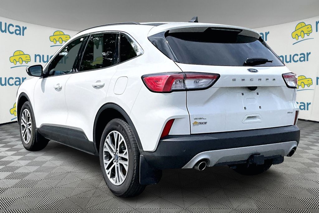 2021 Ford Escape SEL photo 2