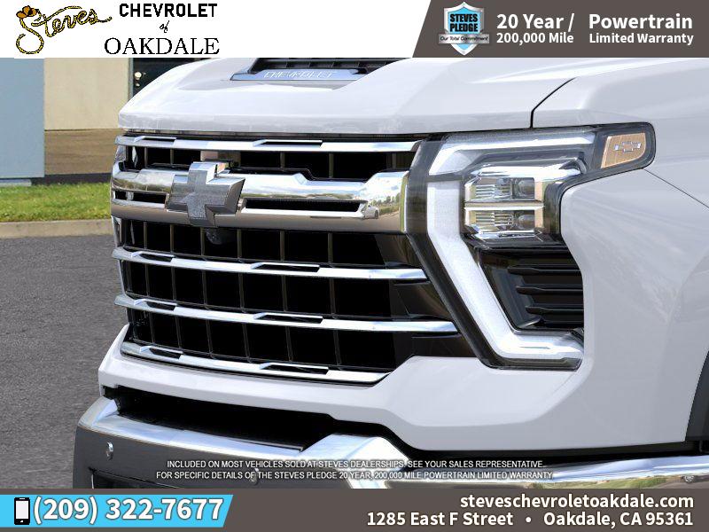 2026 Chevrolet Silverado 2500HD LTZ photo 13