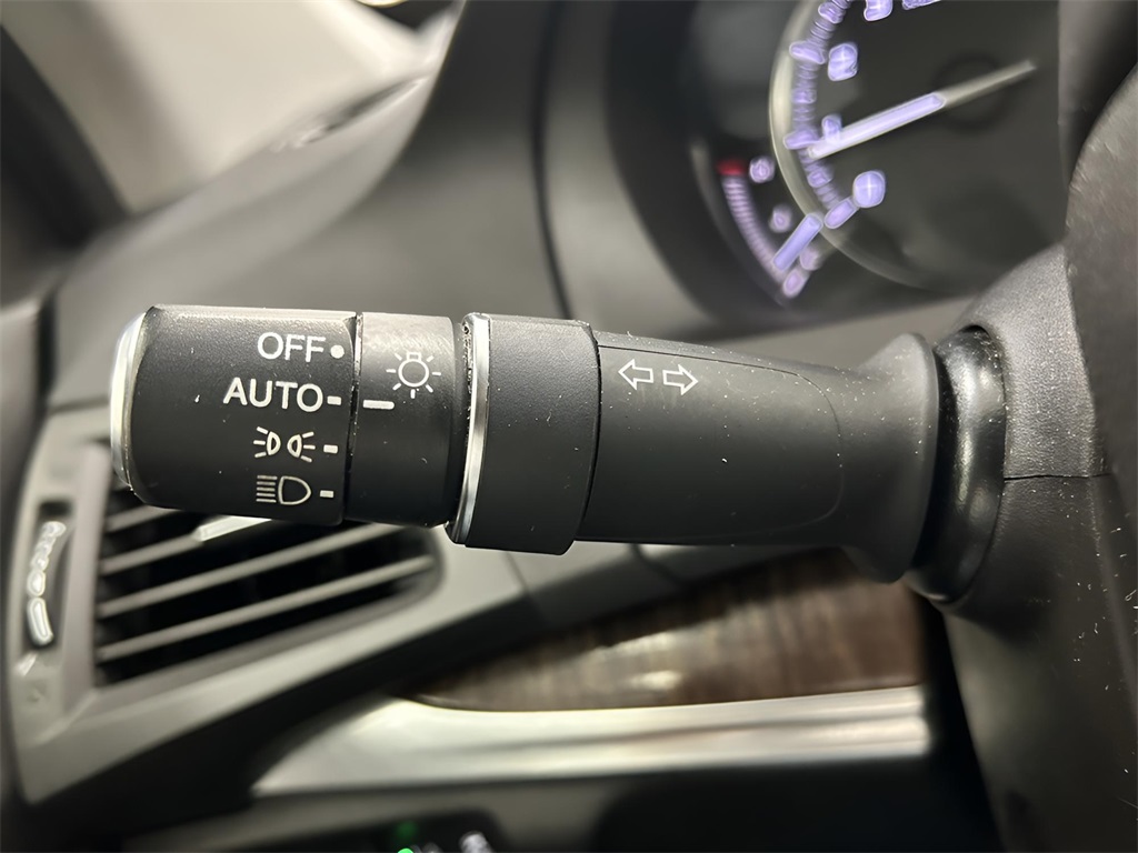 2019 Acura MDX photo 14