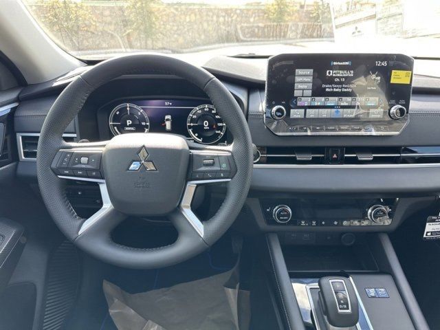 2024 Mitsubishi Outlander PHEV SE photo 14