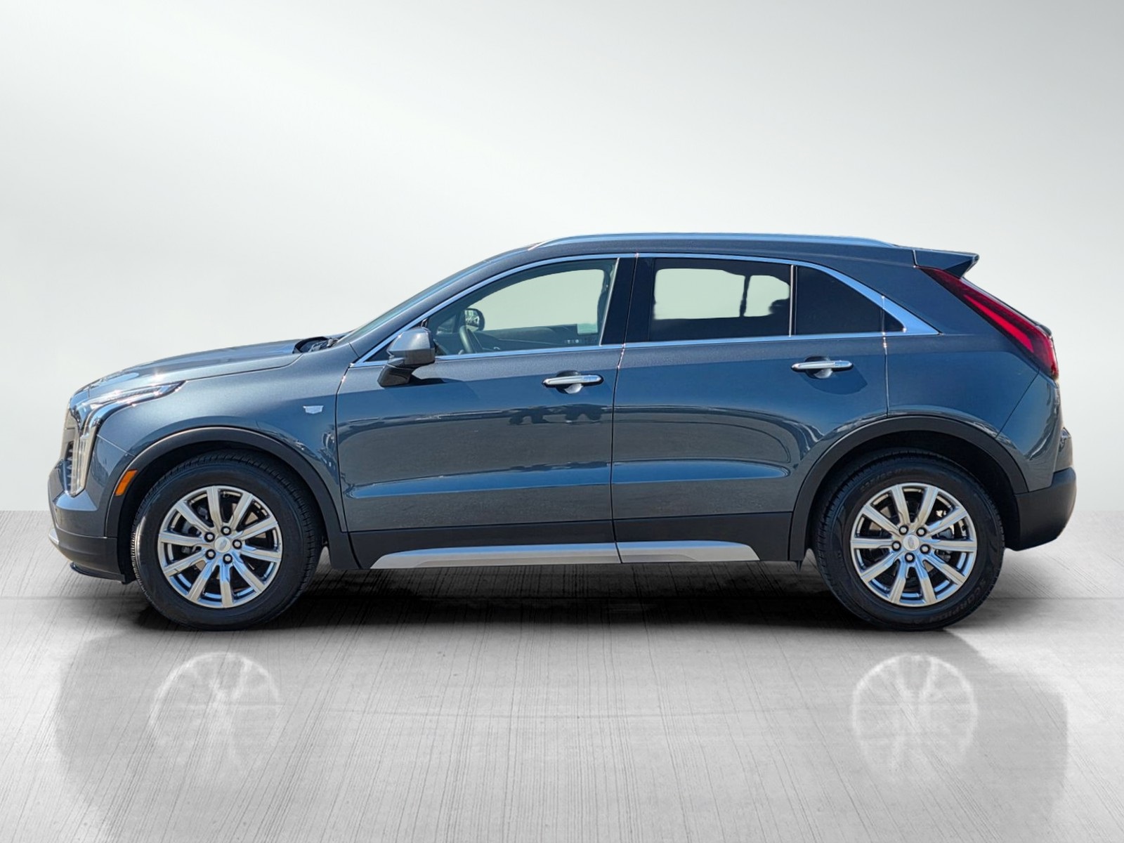 2019 Cadillac XT4 Premium Luxury photo 4