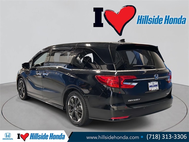 2024 Honda Odyssey Elite photo 2