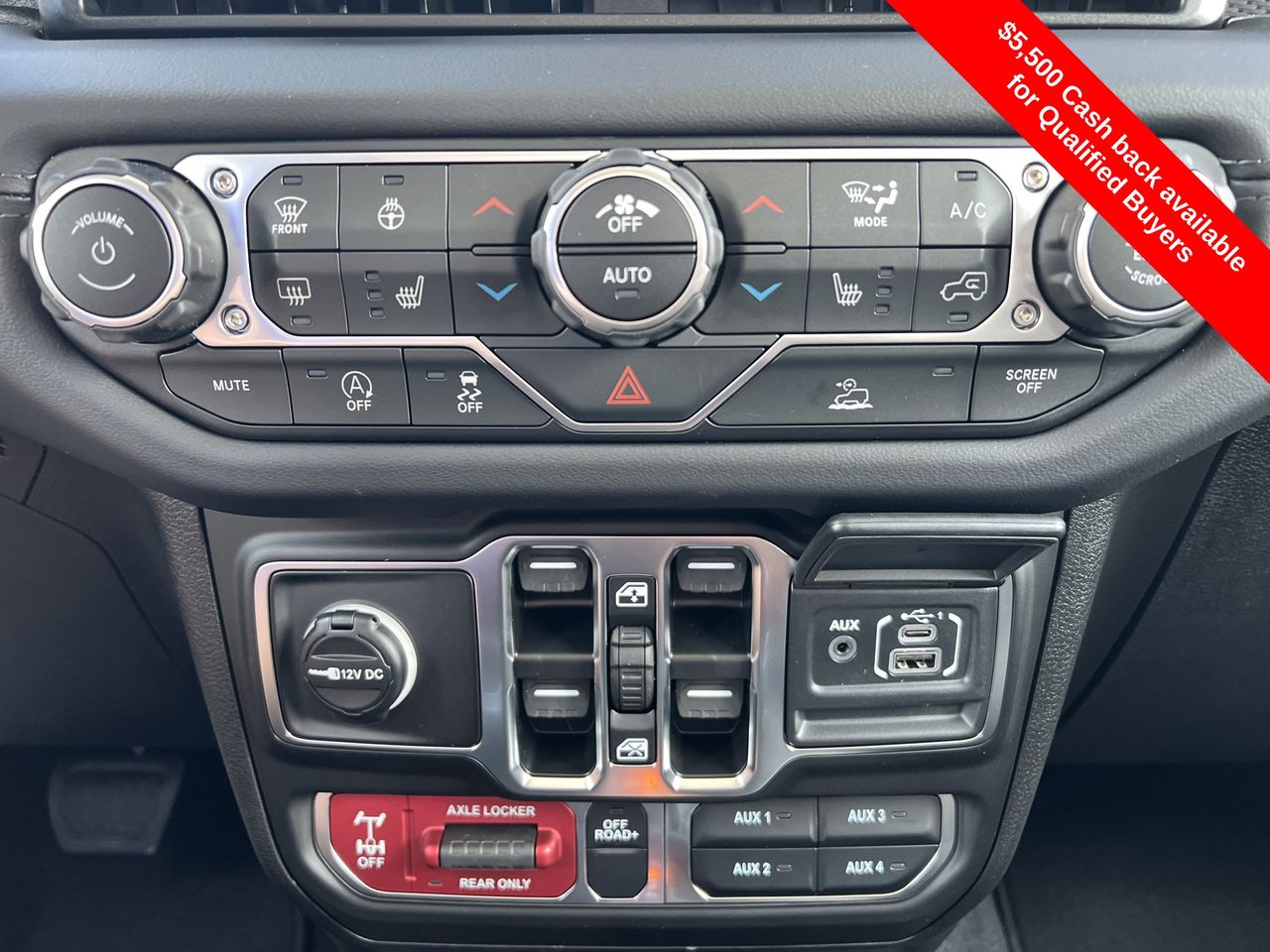 2025 Jeep Gladiator Mojave photo 2