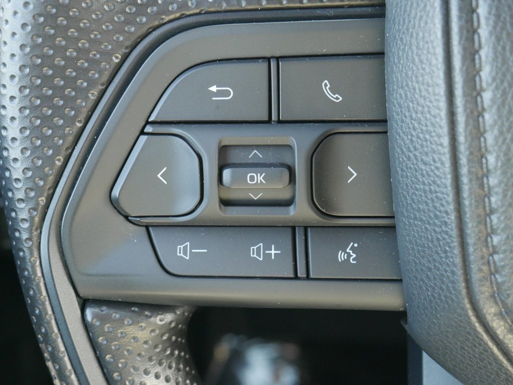 2024 Toyota Tacoma SR5 photo 20
