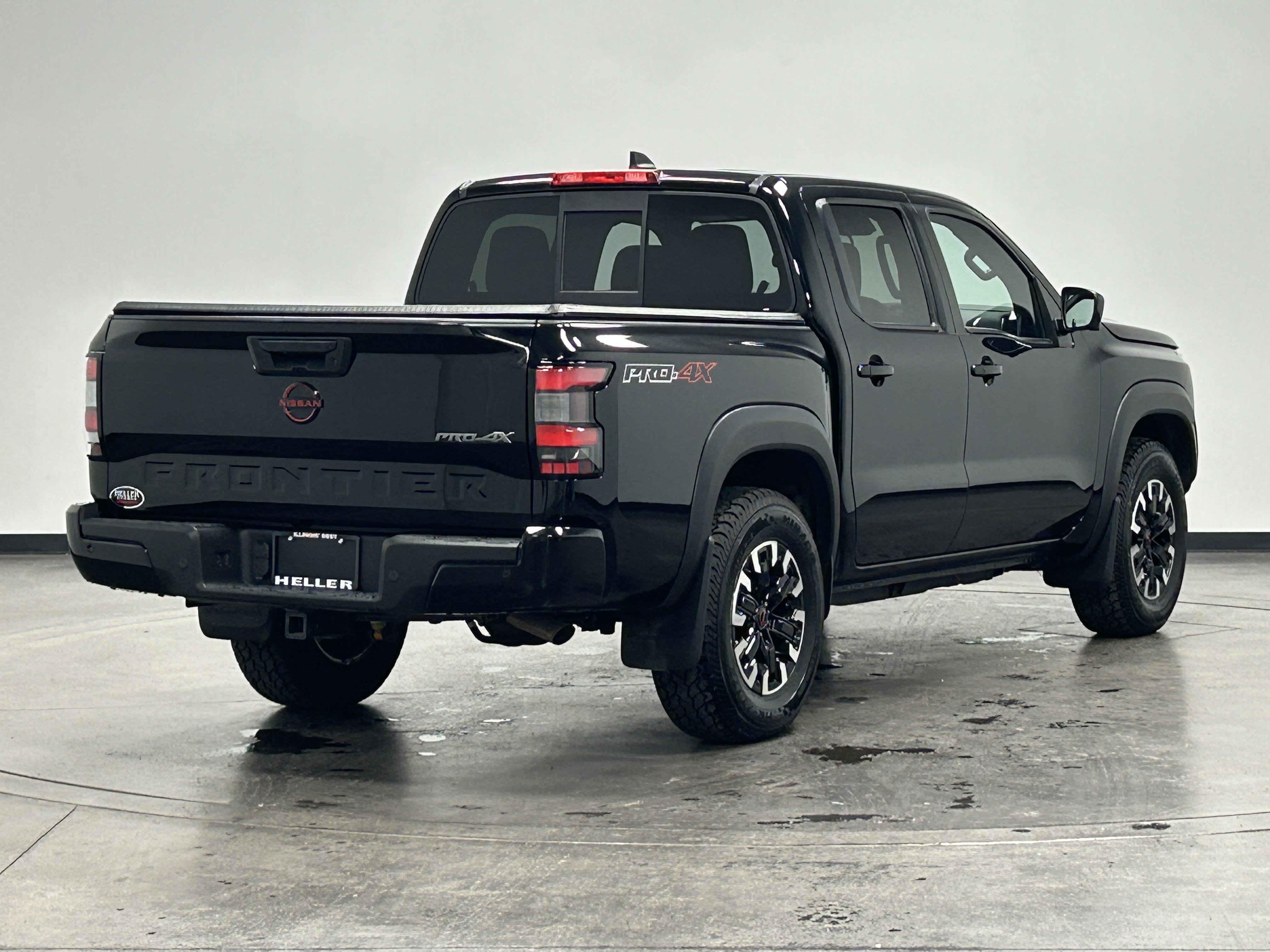2022 Nissan Frontier PRO-4X photo 6
