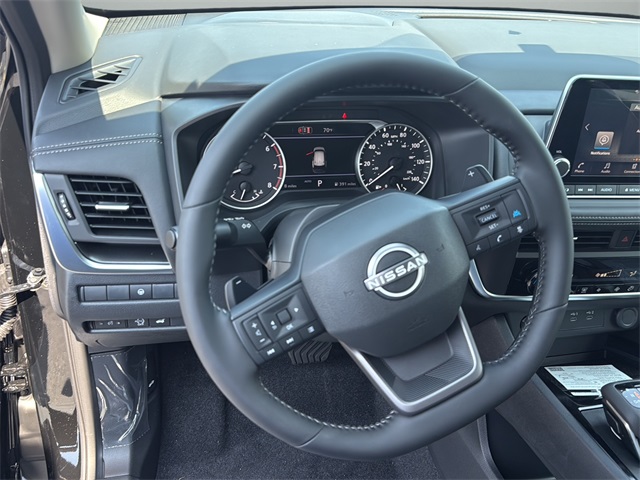 2026 Nissan Rogue SV photo 14