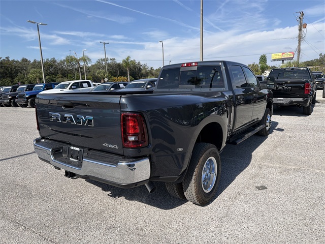 2026 Ram 3500 Tradesman photo 4