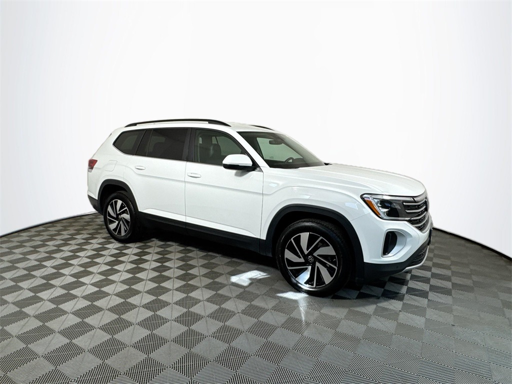 2025 Volkswagen Atlas SE Technology photo 5