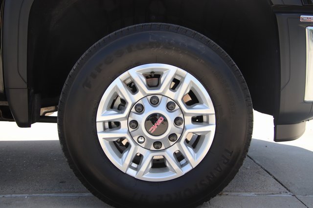 2025 Gmc Sierra 2500 HD SLE photo 4