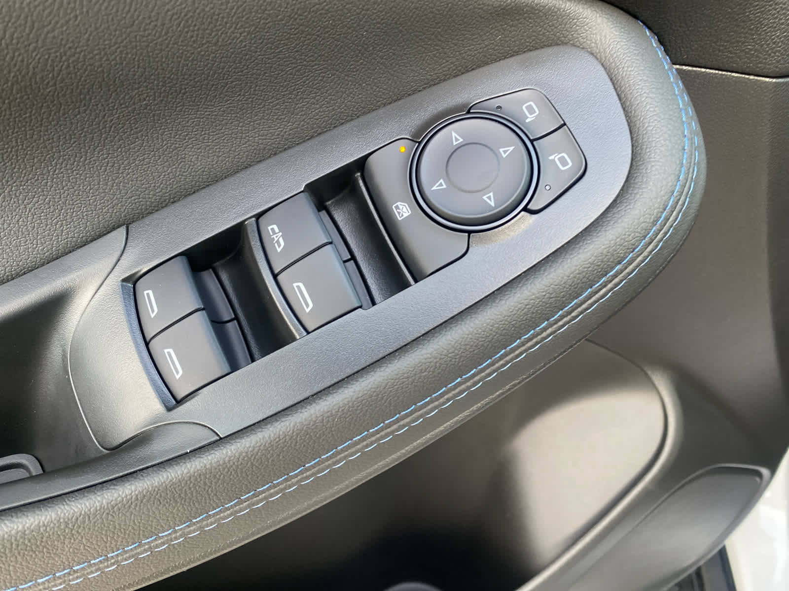 2026 Buick Encore GX Sport Touring photo 11
