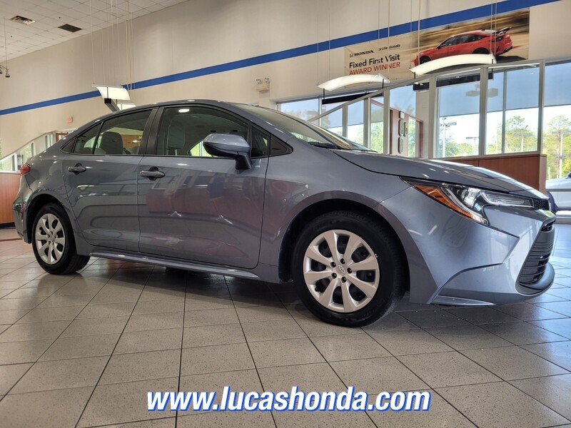 2023 Toyota Corolla SE XLE photo 3