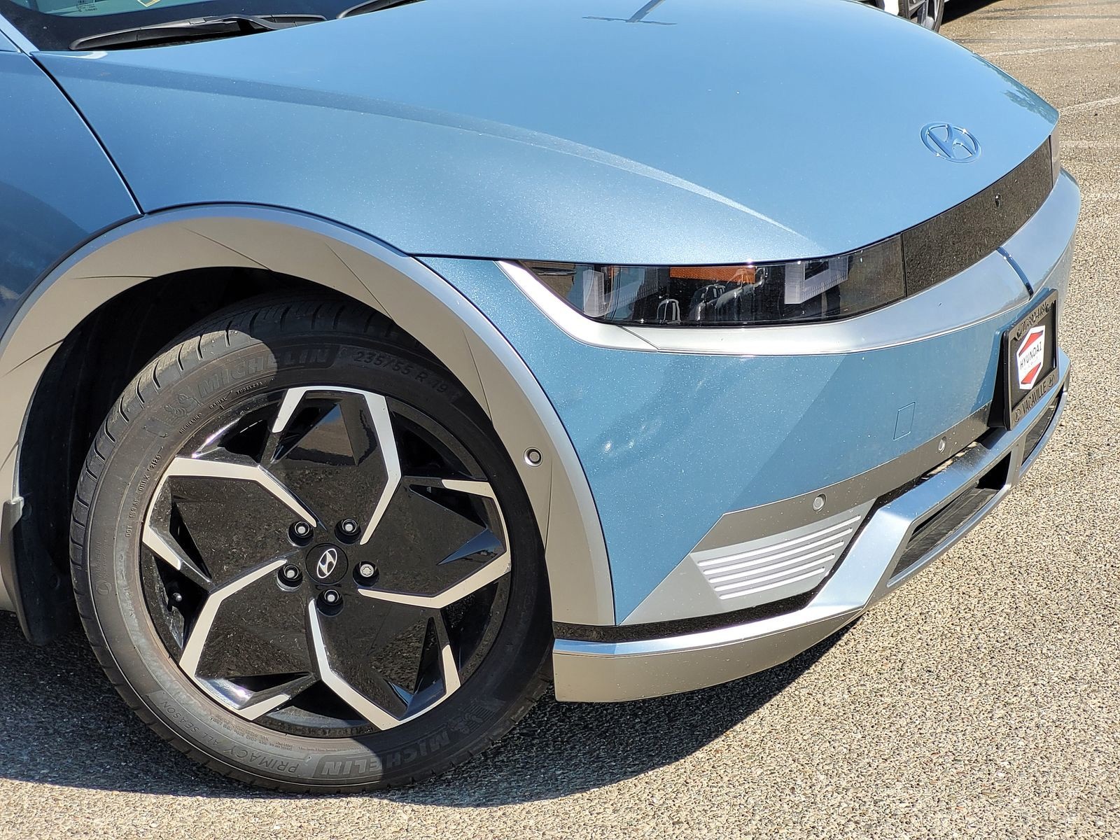 2024 Hyundai Ioniq 5 Limited photo 3
