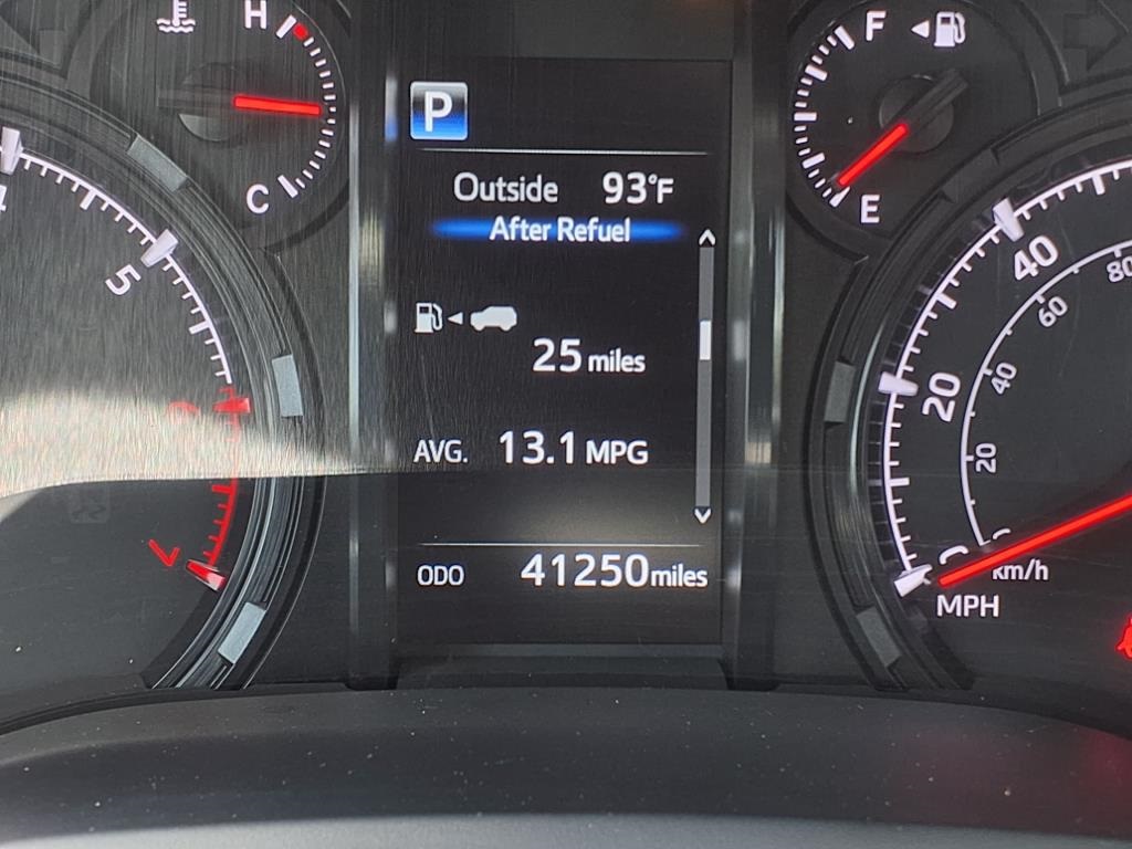 2022 Toyota 4Runner SR5 Premium photo 3