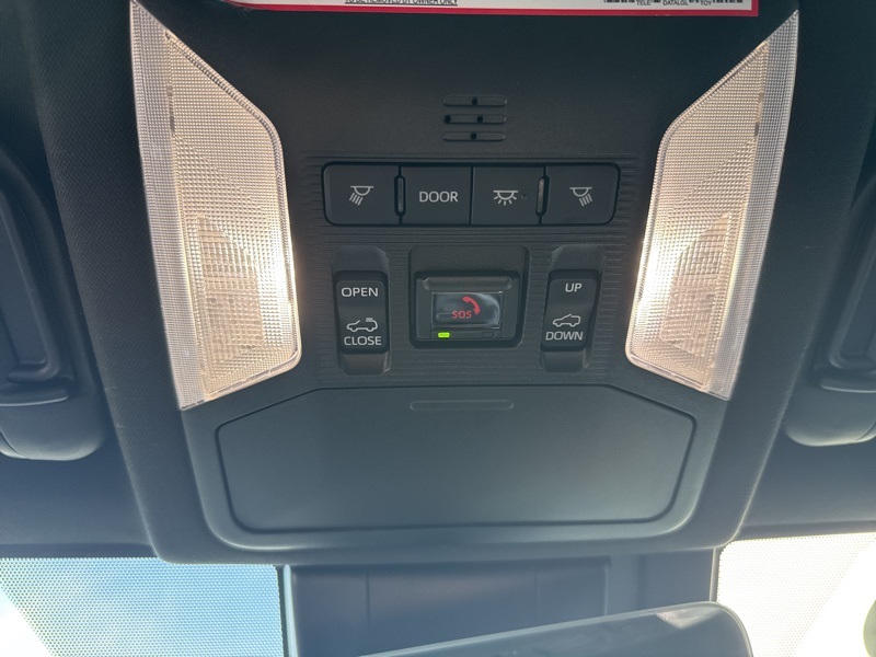 2023 Toyota RAV4 Hybrid XSE photo 26