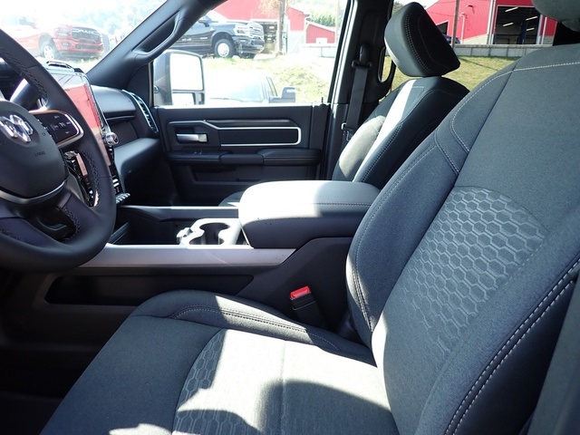 2026 Ram 3500 Big Horn photo 10