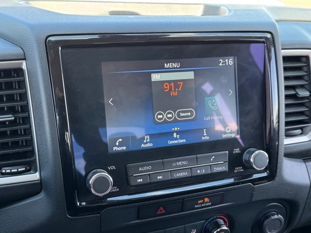 2022 Nissan Frontier SV photo 9