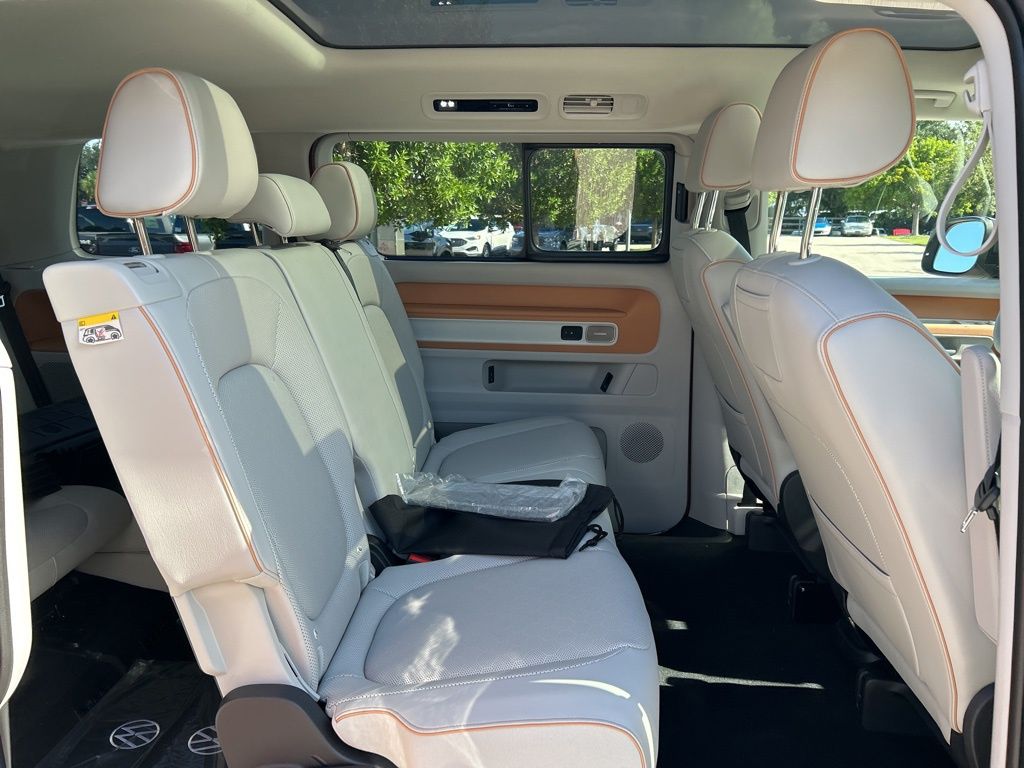 2025 Volkswagen ID. Buzz Pro Plus photo 36
