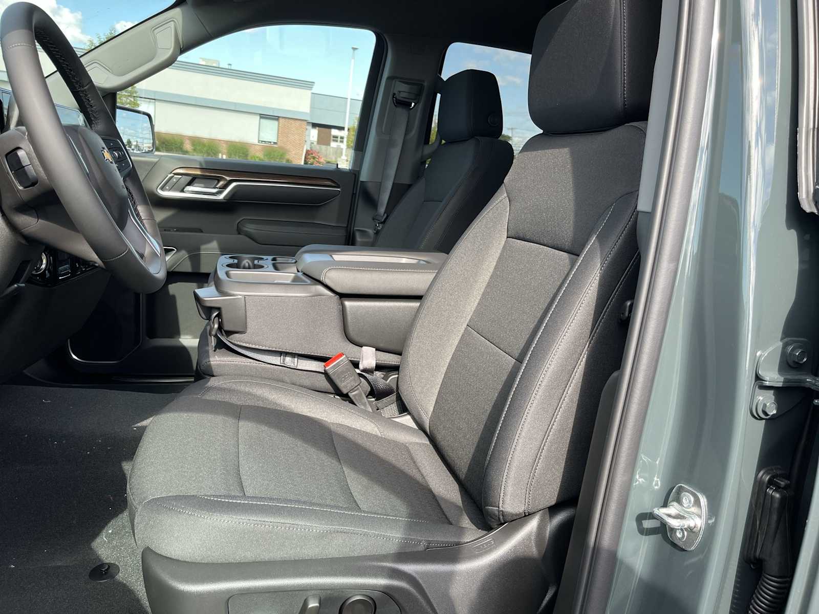 2026 Chevrolet Silverado 1500 LT photo 10