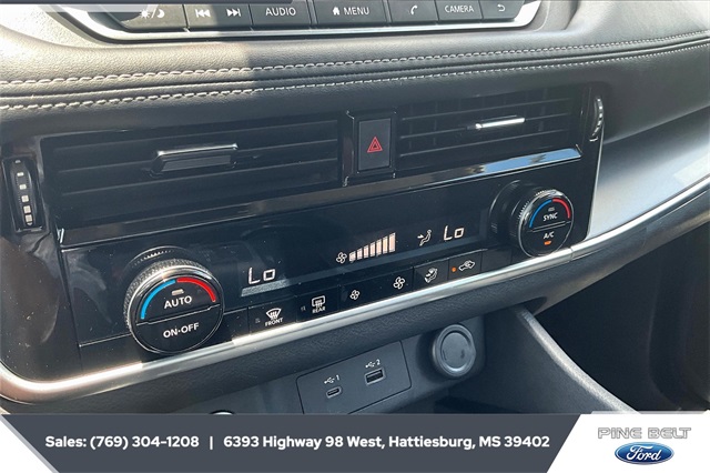 2022 Nissan Rogue SV photo 20