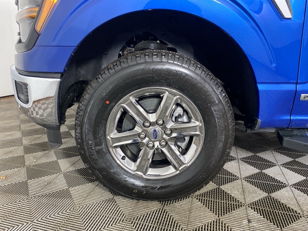2025 Ford F-150 XLT photo 6