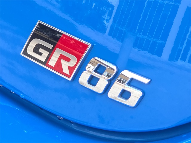 2024 Toyota GR86 Base photo 8