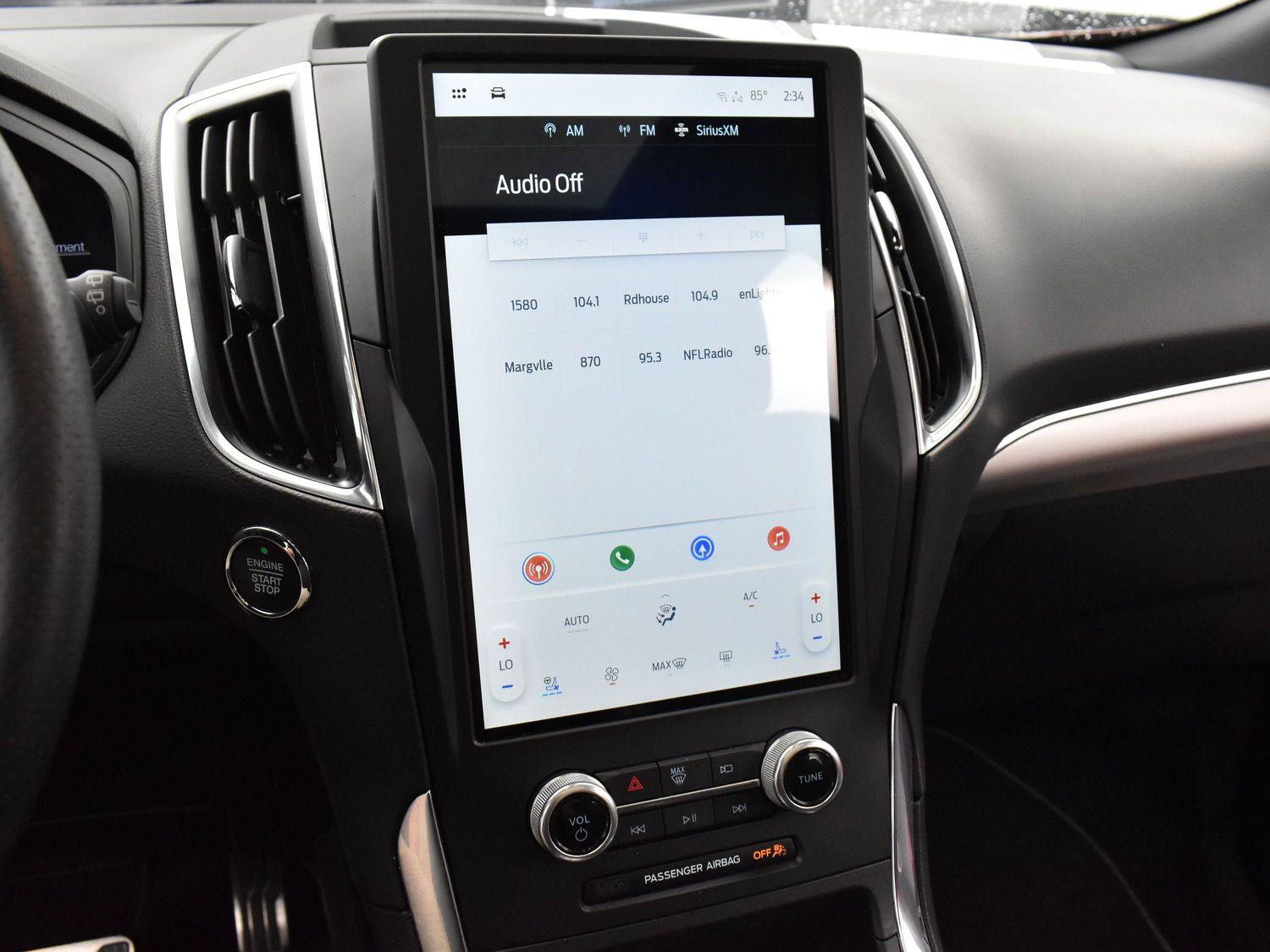 2022 Ford Edge ST photo 21
