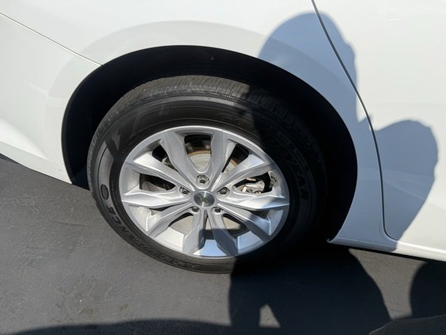 2022 Chevrolet Malibu 1LT photo 4